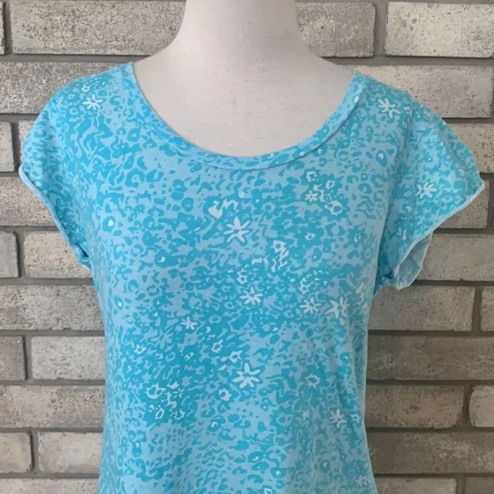 3for$20 blouse medium  - Picture 2 of 4